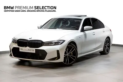BMW 330i Sedan M Sport (Ref# 152132)