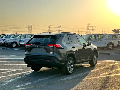 2023 Toyota RAV 4 缩略图 7