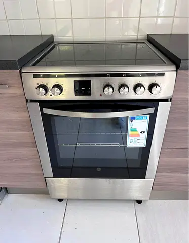 Hoover 60cm electric ceramic cooking range