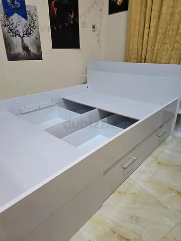 Modern Bed with Drawers