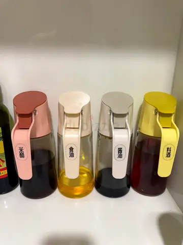 Containers for sause