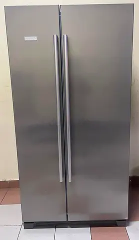 SIEMENS Letest Model Side By Side Refrigerator Almost New Condition