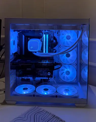 High-End Gaming PC RTX 5070