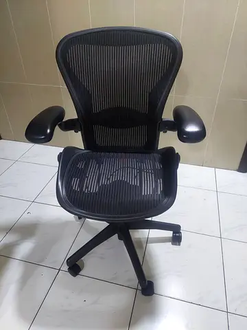 Herman Miller Model Aeron classic Chair Size B Fully Adjustable