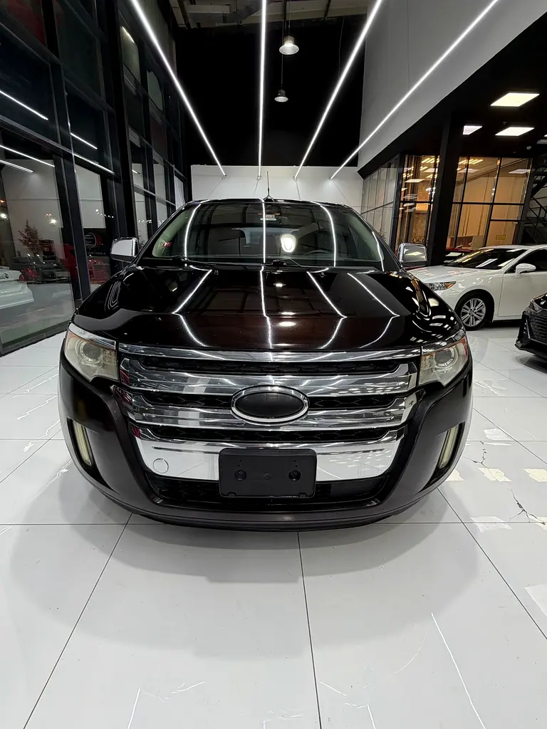 Ford Edge 2013 — photo 1 of 9