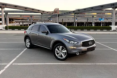 Under Warranty | Infiniti QX70 2018 GCC Specifications (Single Owner / 2 Keys / Accident Free)