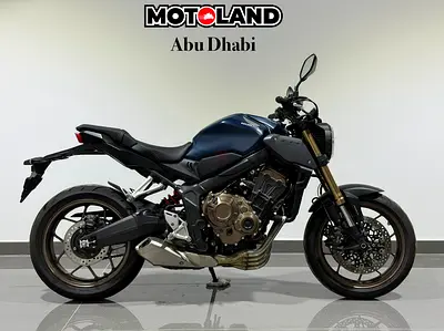 HONDA CB650R 2023 in Abu Dhabi