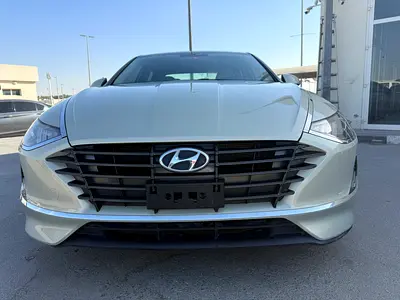 HYUNDAI SONATA 2020 GCC SE ENGIN SIZE  2.5 CC VERY CLEAN CAR GOOD CONDITION RUN AND DRIVING ALSO PER