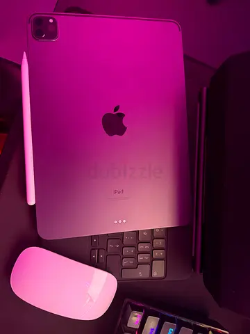 Apple iPad 11 Pro with Accessories