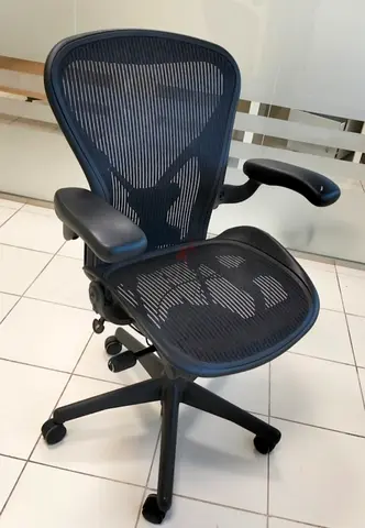 Office Herman Miller Chair Black Full Option Size B or C available