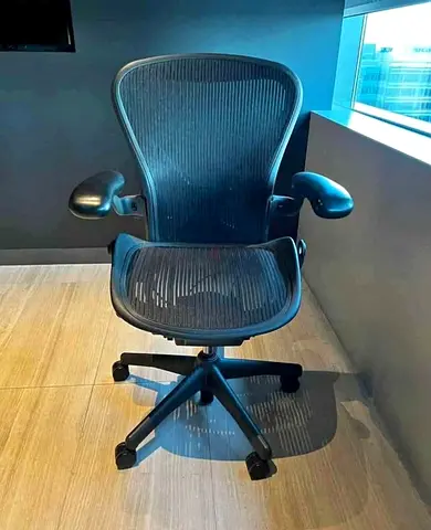 Most Comfortable Herman Miller Aeron Classic Chair PostureFit Fully Loaded Size B Black