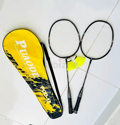Shuttle bat 2 good condition ( first come first served)