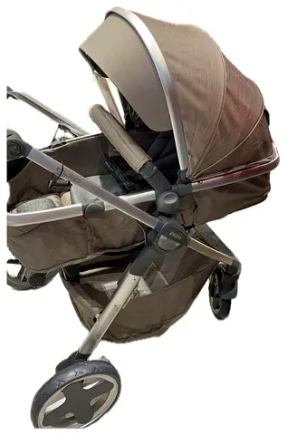 Never Used Stylish Stroller for Your Little One