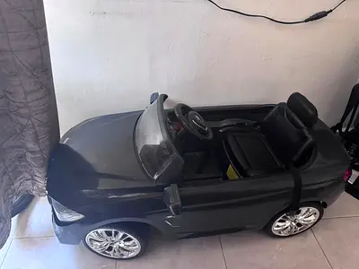 BMW Kids Electric Car – Needs Battery Replacement