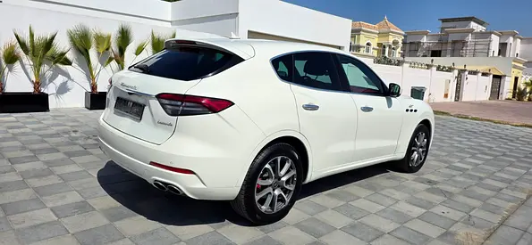 2022 Maserati LEVANTE — миниатюра 6