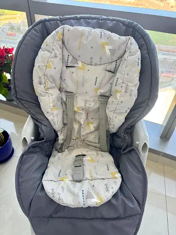 Baby High Chair with Comfortable Padding