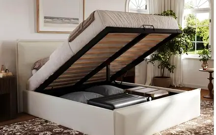 Brand new king size bed with hydrolic storage