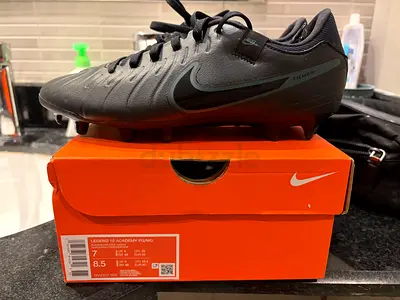 Nike Legend 10 Academy Football