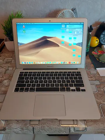 Apple MacBook Air 13-inch - Great Condition