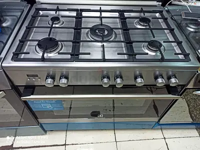 Electrolux top gas oven electric 1200 AED 5 burner