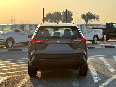 2023 Toyota RAV 4 缩略图 8
