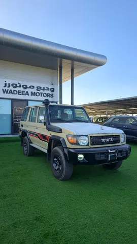 TOYOTA LAND CRUSER LC76 HARDTOP 5 DOORS 2023 0 KM