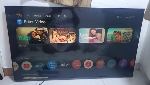 Smart TV with Google TV