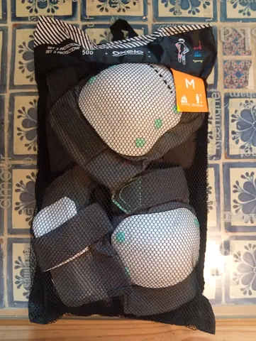 Protective Knee and Elbow Pads Set