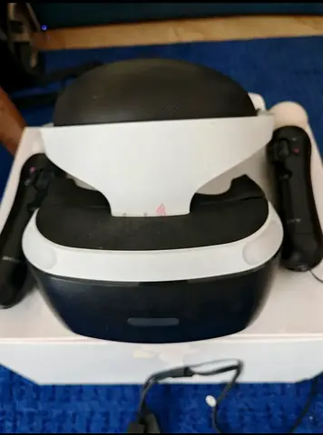 PlayStation VR Headset with Controllers