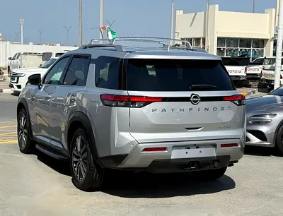 Nissan Pathfinder Platinum, миниатюра 6