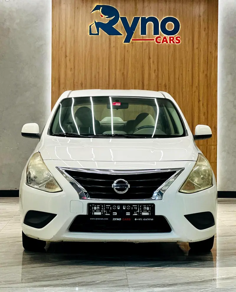Nissan Sunny 2017 — photo 1 of 12