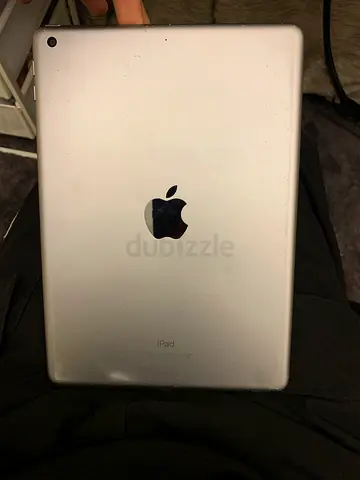 iPad 6th gen 128 GB