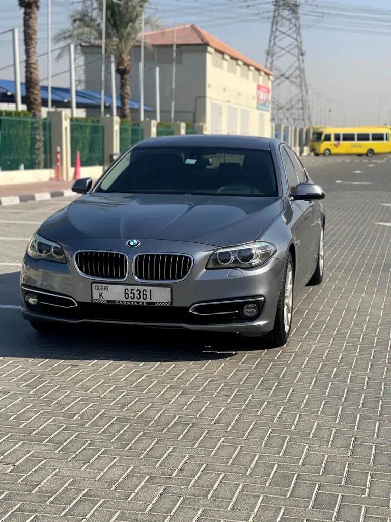 BMW 5-Series 2015 — photo 1 of 16