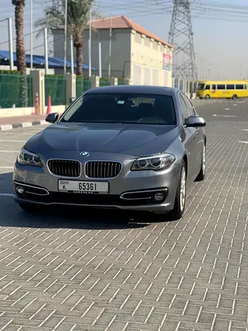 BMW 5 SERIES 520 I GCC FULL OPTION