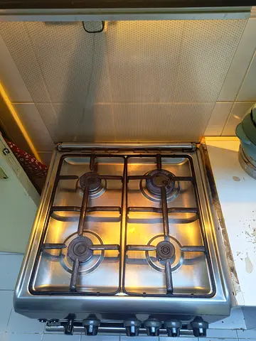 URGENT SALE : Westpoint 4 Burner , 55*55 ,  Gas Stove with Oven