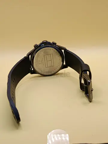 TOMMY HILFIGER watch