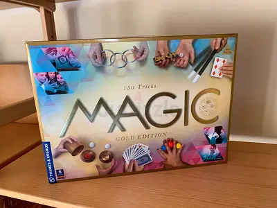 THAMES  KOSMOS Magic: Gold Edition | Playset with 150 Tricks Used but in excellent condition