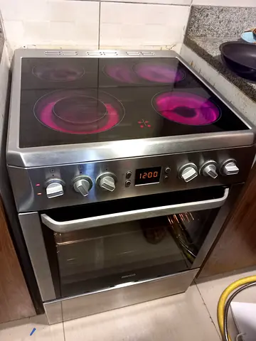 Beko four burner cooker electric ceramic 60cm