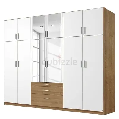 Spacious Modern Wardrobe with Mirrors and Drawers