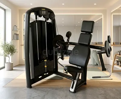 Technogym Selection Arm Curl –