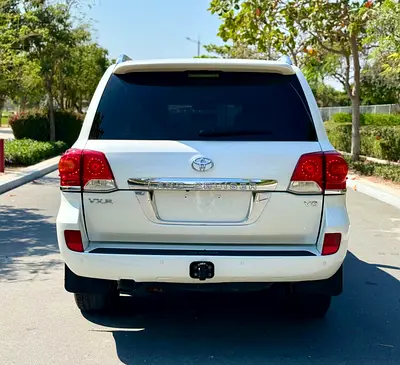 صورة مصغرة 5 لـ 2014 Toyota LAND CRUISER