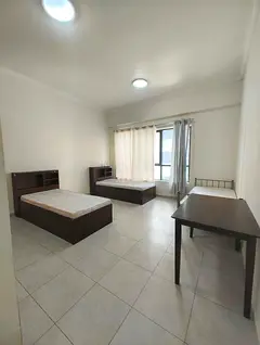 Master room available for rent in Al barsha 1 near mall of emirates