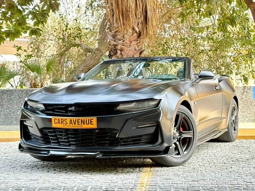 Chevrolet Camaro 2020 — photo 1 of 15