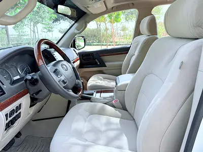 صورة مصغرة 10 لـ 2014 Toyota LAND CRUISER