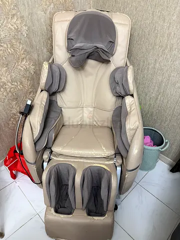 IRest Massage Chair. Needs repairing.
