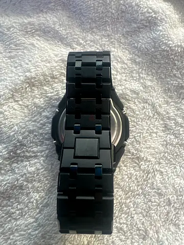 Urgent sale   Mens G-Shock Watch - Resilient and Stylish
