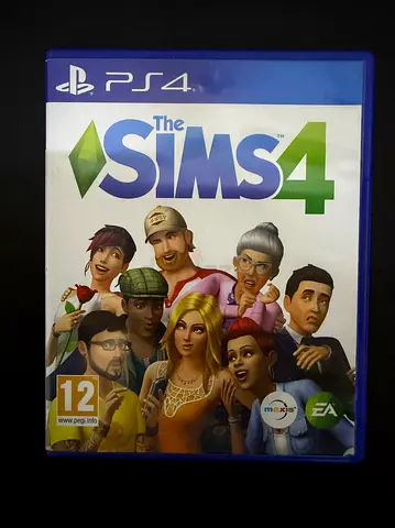 Sims 4 PS4