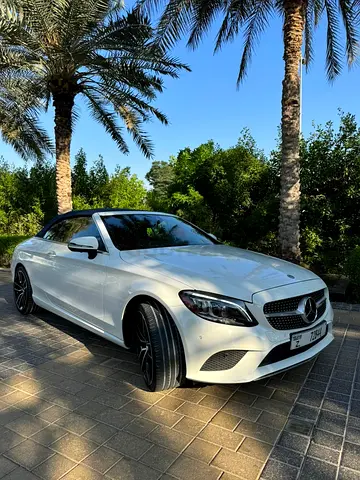 مرسيدس C300 كشف – سقف كهرباء – حالة ممتازة
 C300 Cabriolet – كشف ألماني فاخر – جاهزة للاستلام