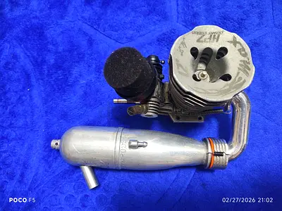 .21 max nitro engine