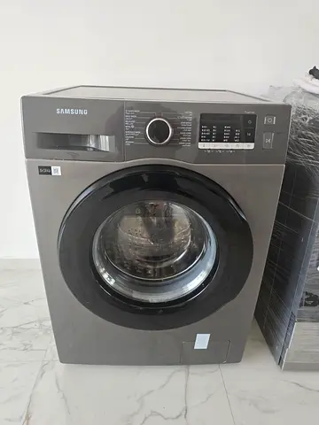 Samsung latest model black 8kg washing machine for sell  good working